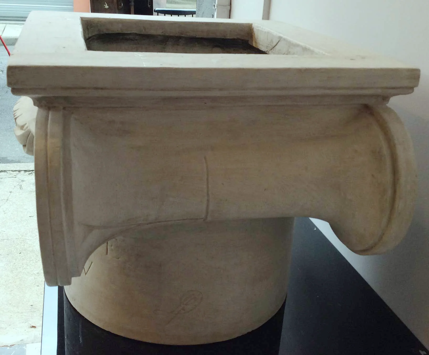Chapiteau ionique en plâtre, France fin du XIXème siècle-03