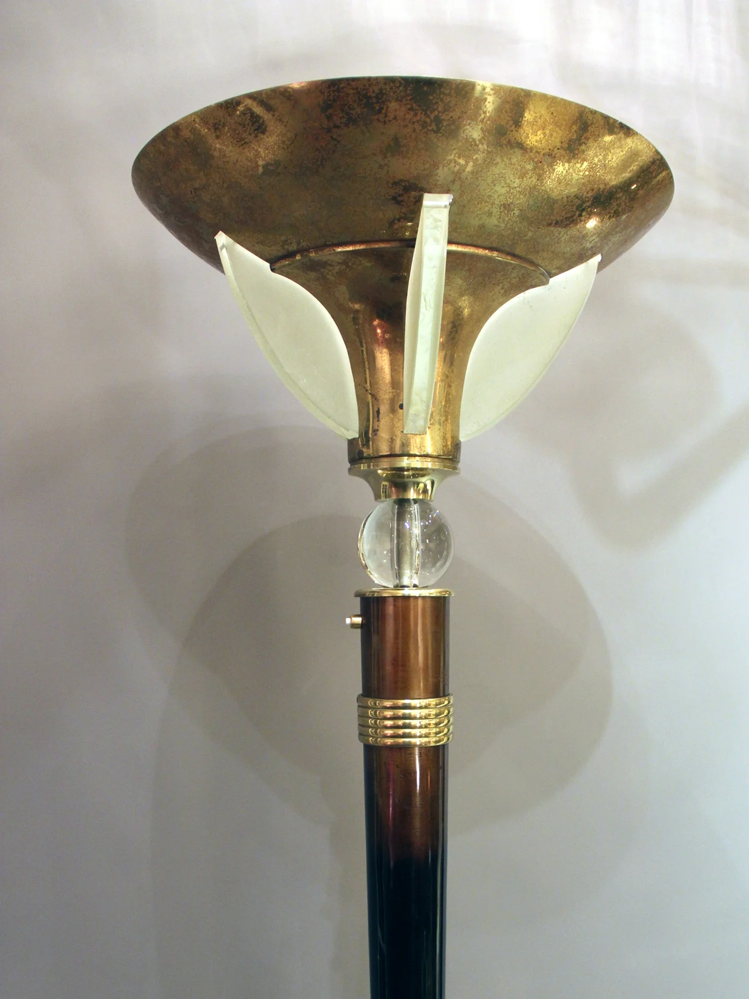 Lampadaire d'époque Art-Deco dans l'esprit de Genet et Michon-03