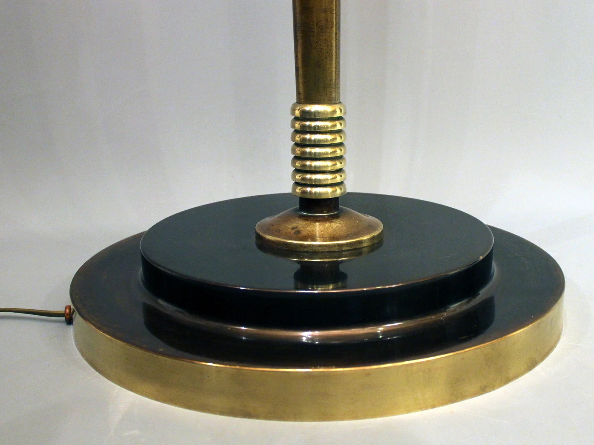 Lampadaire d'époque Art-Deco dans l'esprit de Genet et Michon-05
