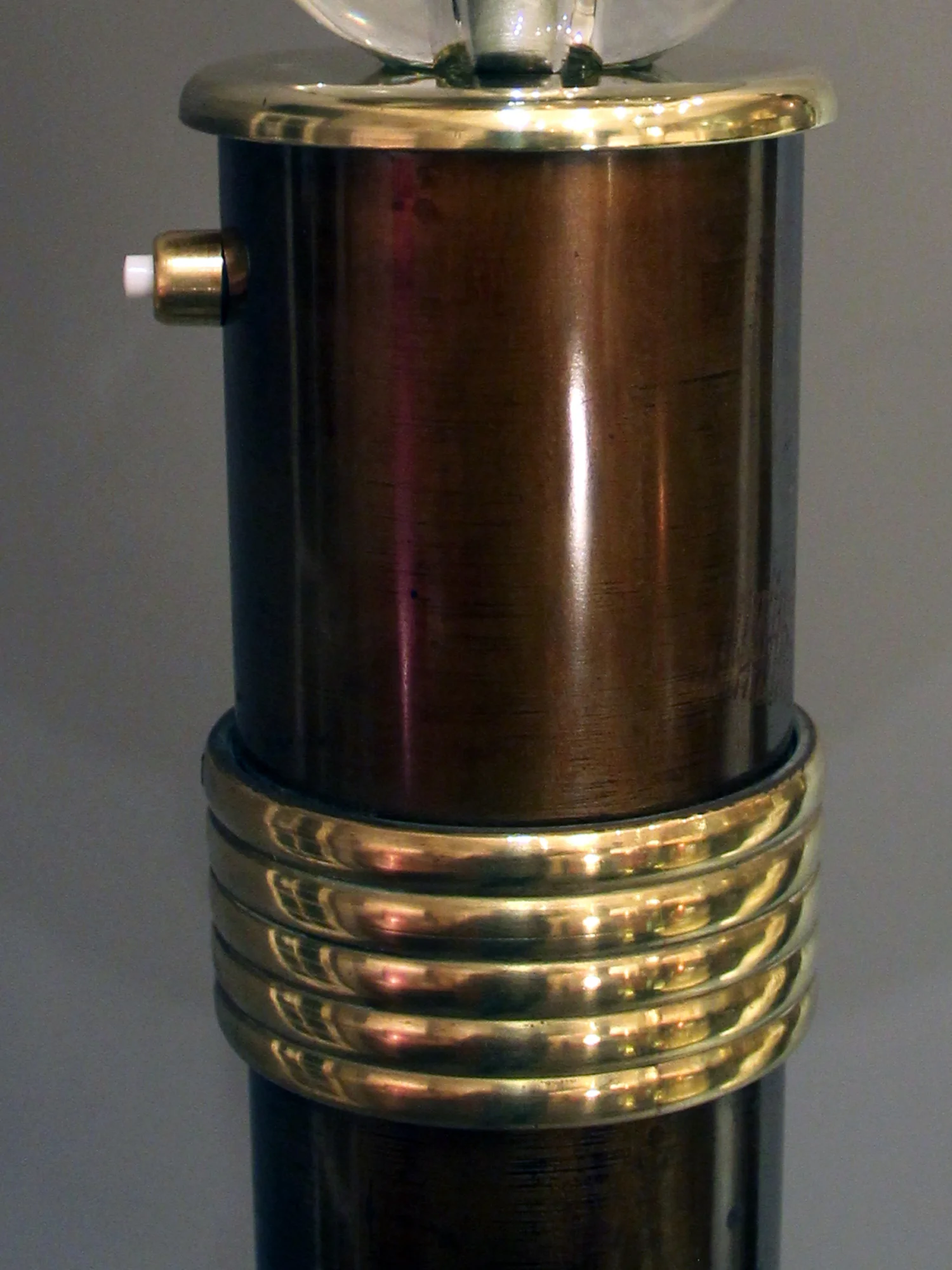 Lampadaire d'époque Art-Deco dans l'esprit de Genet et Michon-08