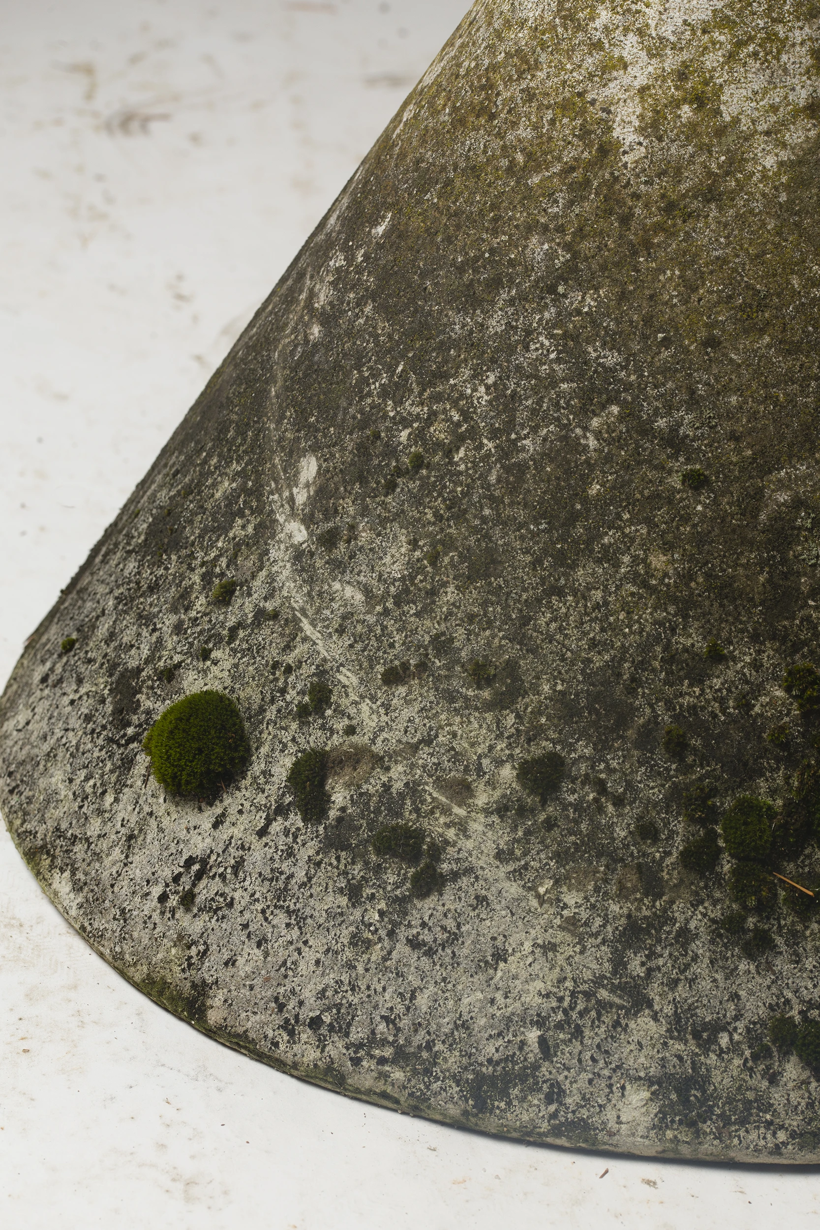 Trois jardinières Diabolo en Eternit. Willy Guhl. Suisse vers 1960-07